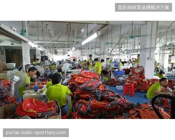 广东运动服装工厂通过小批量柔性生产线削减世界杯库存滞销风险